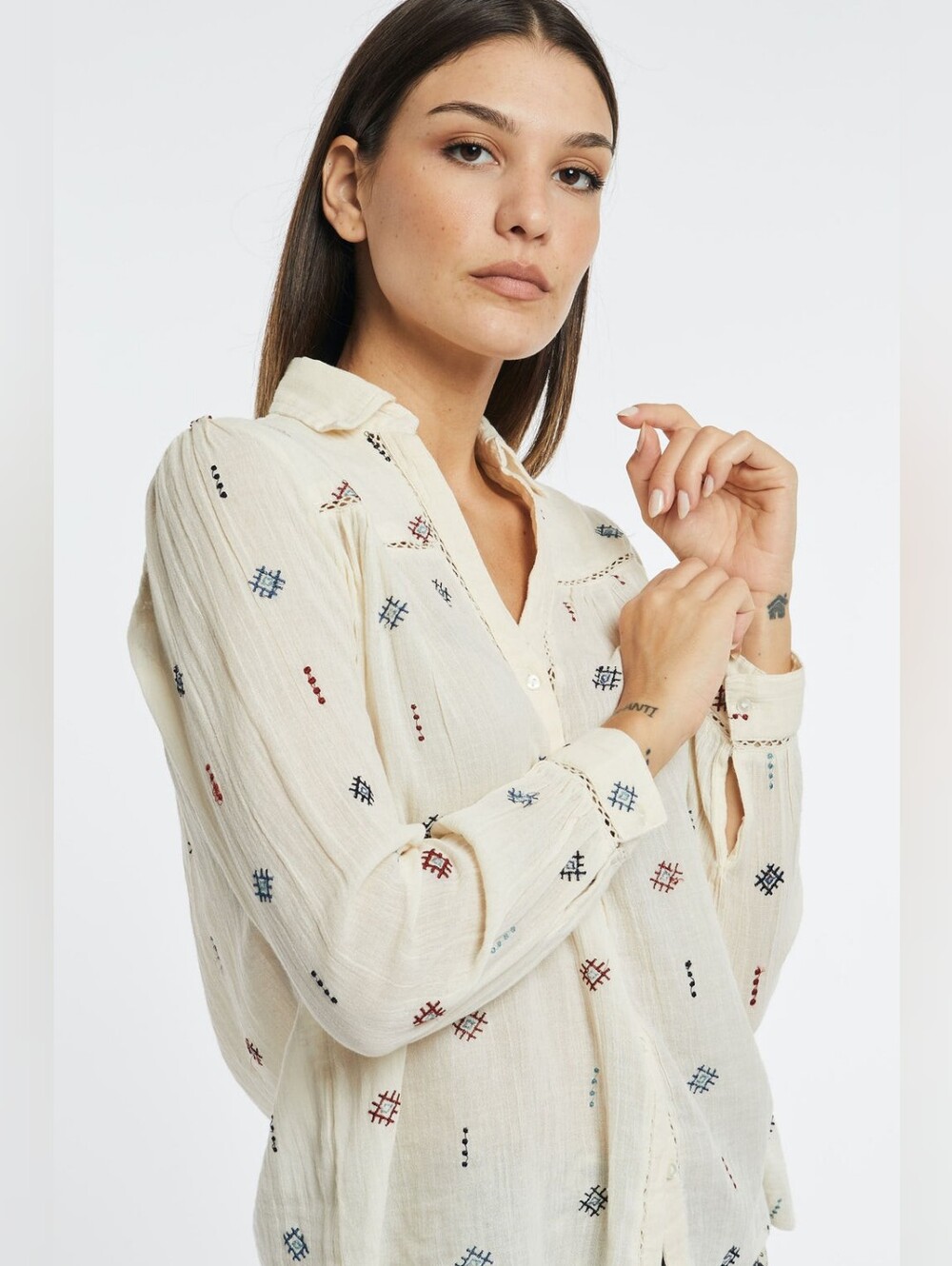 Maison Hotel Bernice Blouse Gauzy Embroidered Size Large